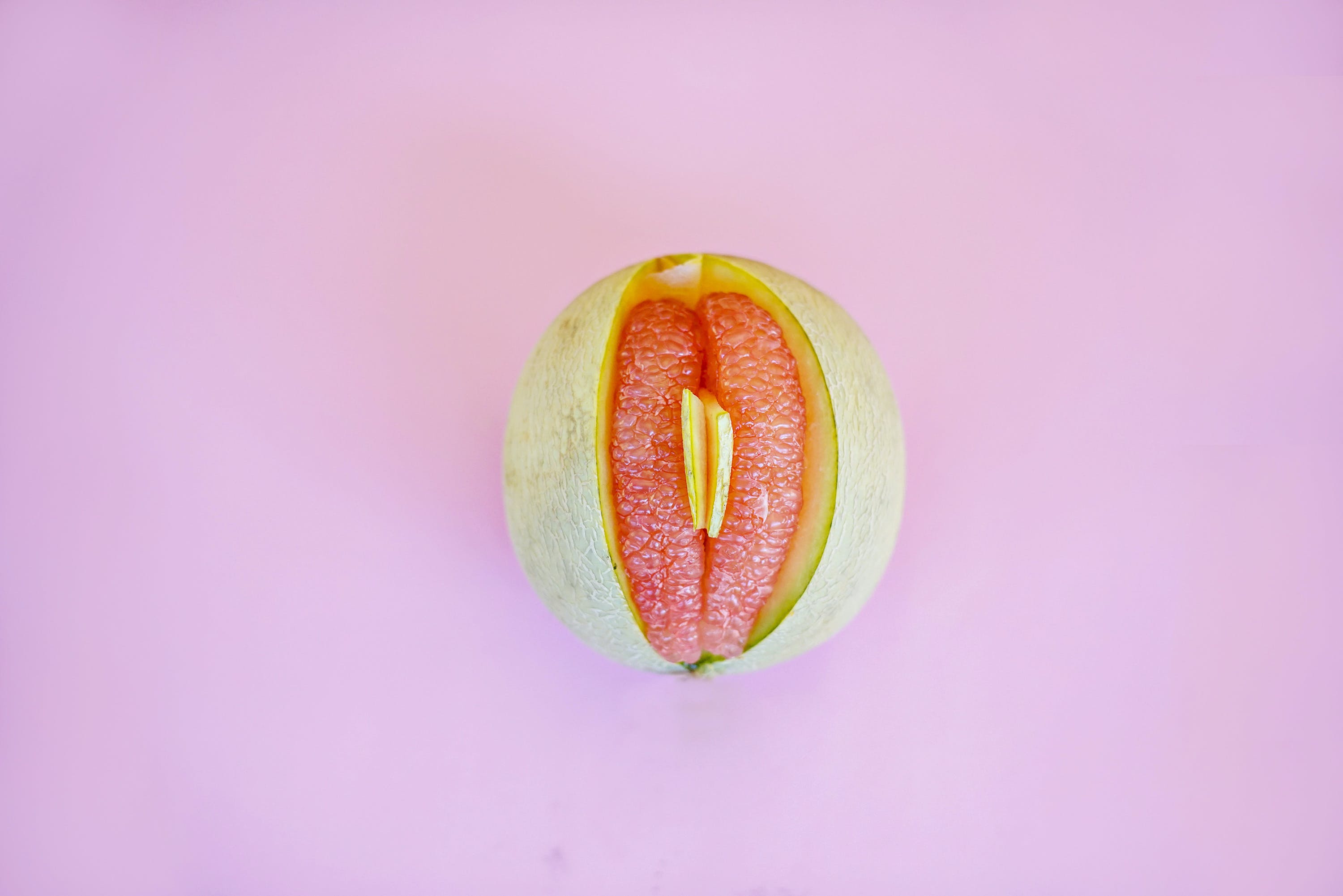 «Может наступить при чистке зубов»: 10 неожиданных фактов об оргазме, которые вас точно удивят