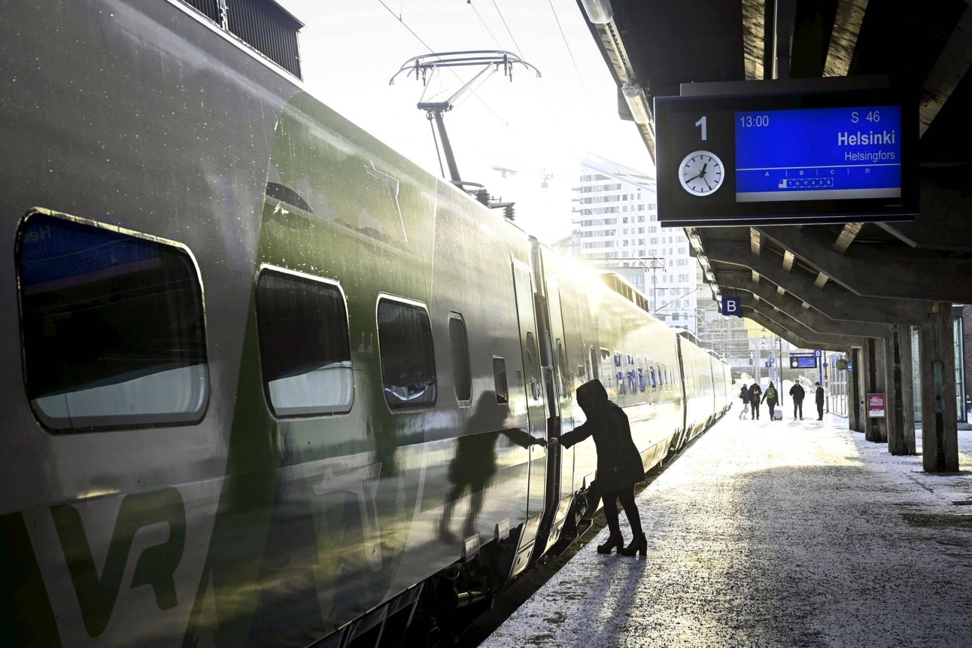 В Финляндии из-за снега и морозов отменены поезда дальнего сообщения
Фото: Emmi Korhonen / Lehtikuva