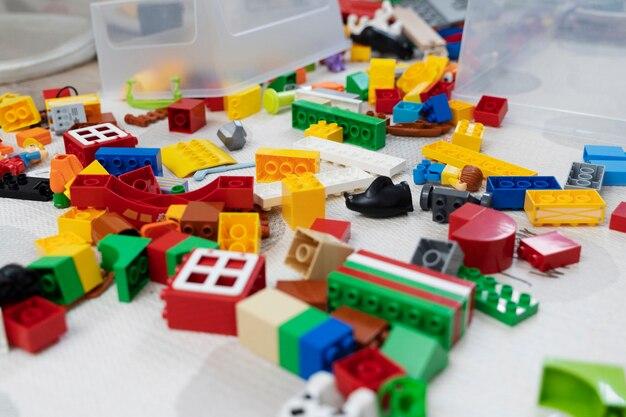 Огляд серій конструкторів LEGO для різного віку