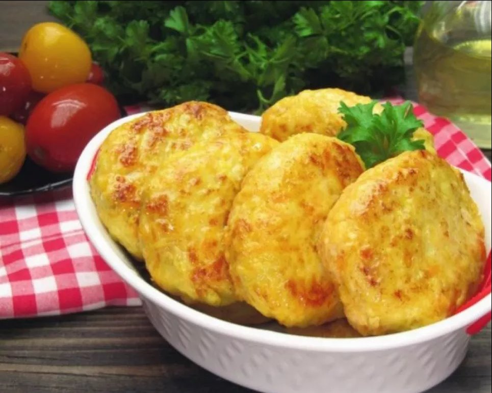 Куриные котлеты с морковью и сыром – просто и вкусно Фото: «Еда легко»