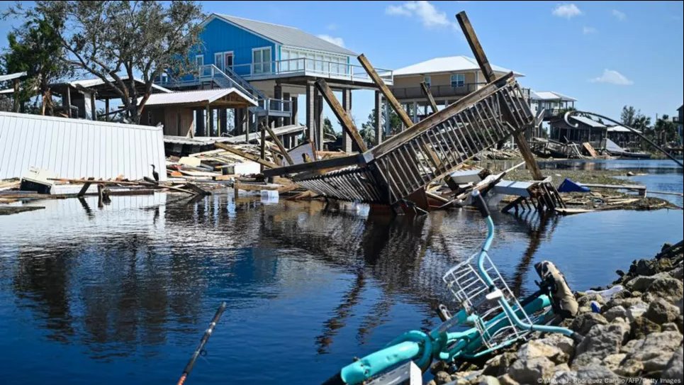 Может стать самым сильным и самым крупным в регионе за год: Ураган «Хелен» обрушился на США (ФОТО) Фото: Мигель Х. Родригес Камило/AFP/Getty Images