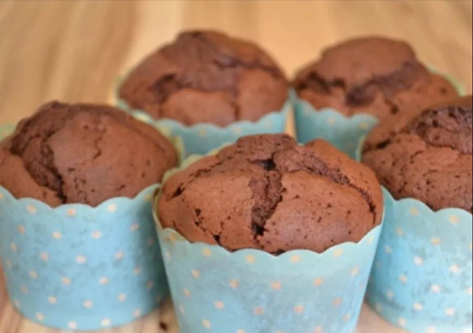 Капкейки «Брауни» — рецепт, который готовится очень просто Фото: «Еда легко»