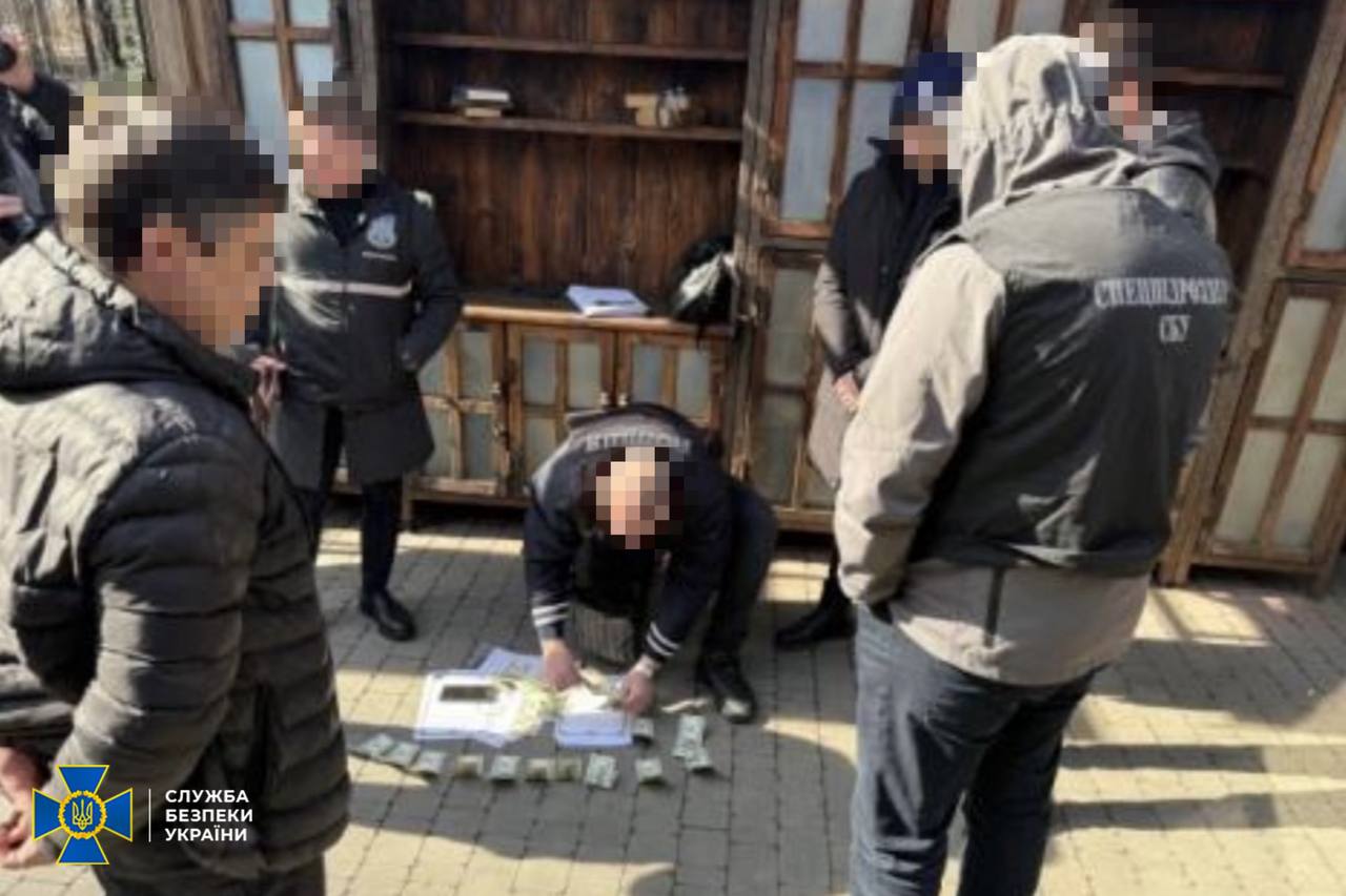 Заступник начальника Держгеокадастру в Одесі затриманий на хабарі у $3000