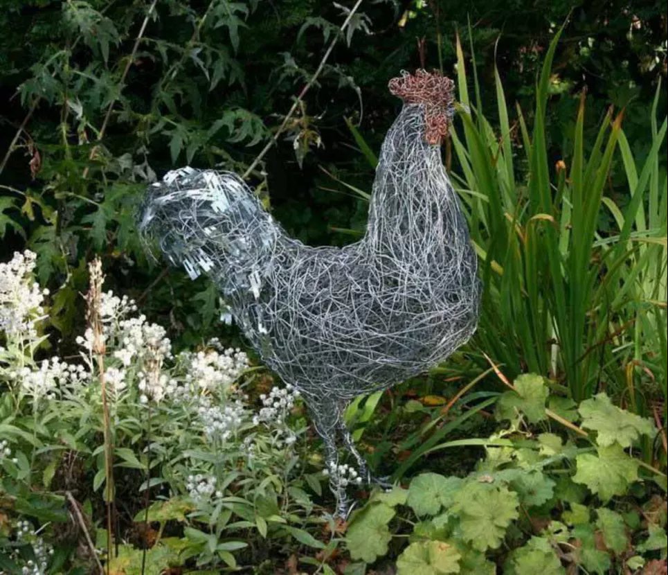Садовые фигурки из металлической проволоки и сетки: красота, которая со временем только растет (ФОТО) Фото: «Уютный дом»