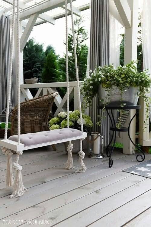 Зеленый оазис в гостиной: как совместить «квартирный сад» и современную мебель для идеального релакса 