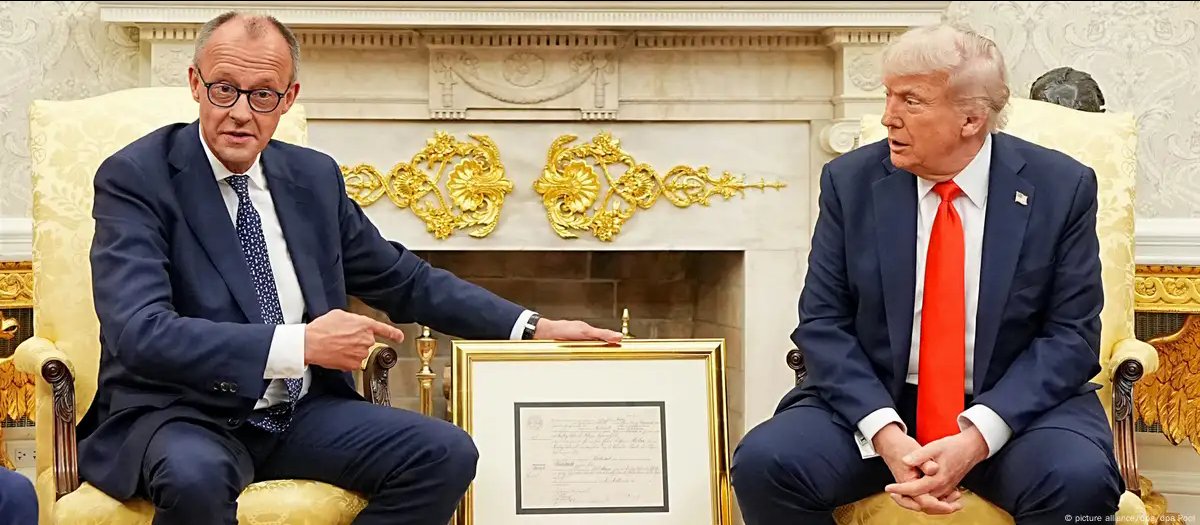 Мерц предложил Трампу совместно давить на Россию ради завершения войны Фридрих Мерц и Дональд Трамп в Белом доме. Официальное фото