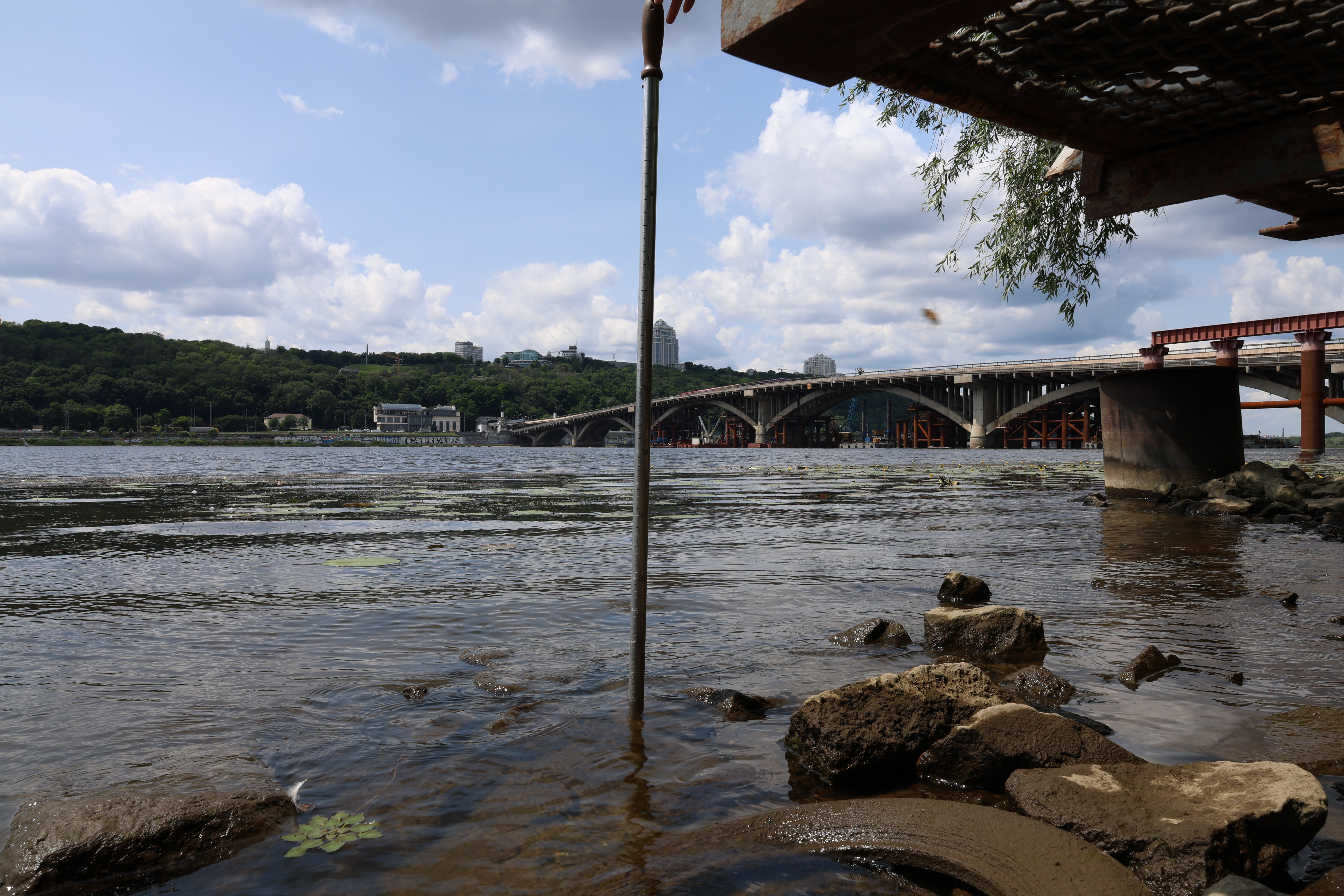 заміри води в Дніпрі
