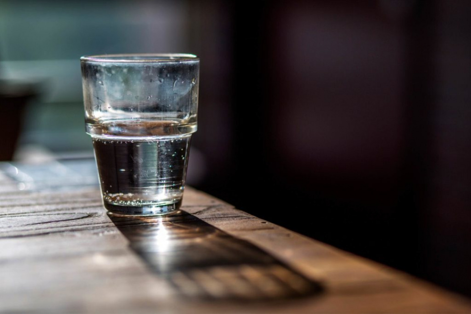 Ресторани Дубая будуть наливати відвідувачам воду з-під крана
