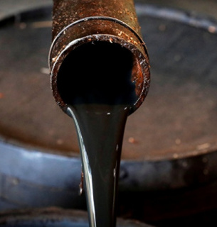 Китай и Турция сокращают импорт российской нефти из-за санкций США