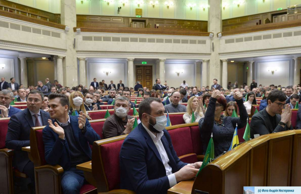 У Раді шукають контакти хворого на COVID-19 нардепа Фото: ВРУ