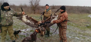 В даний час всі учасники події встановлені. Вони дійсно є працівниками одного з територіальних відділень поліції області