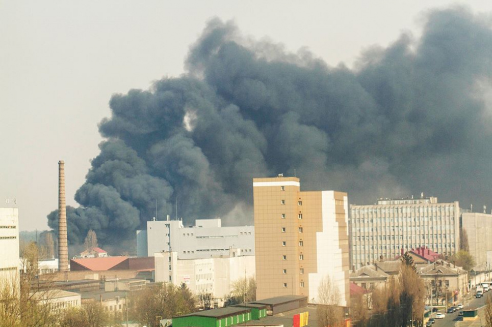 Масштабна пожежа у Києві. Фото