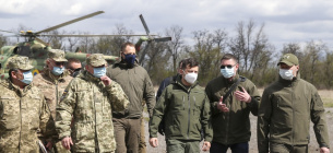 У зоні ООС під час візиту Президента Зеленського. Фото прес-служби Президента