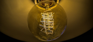 Image by Markus Distelrath from Pixabay 