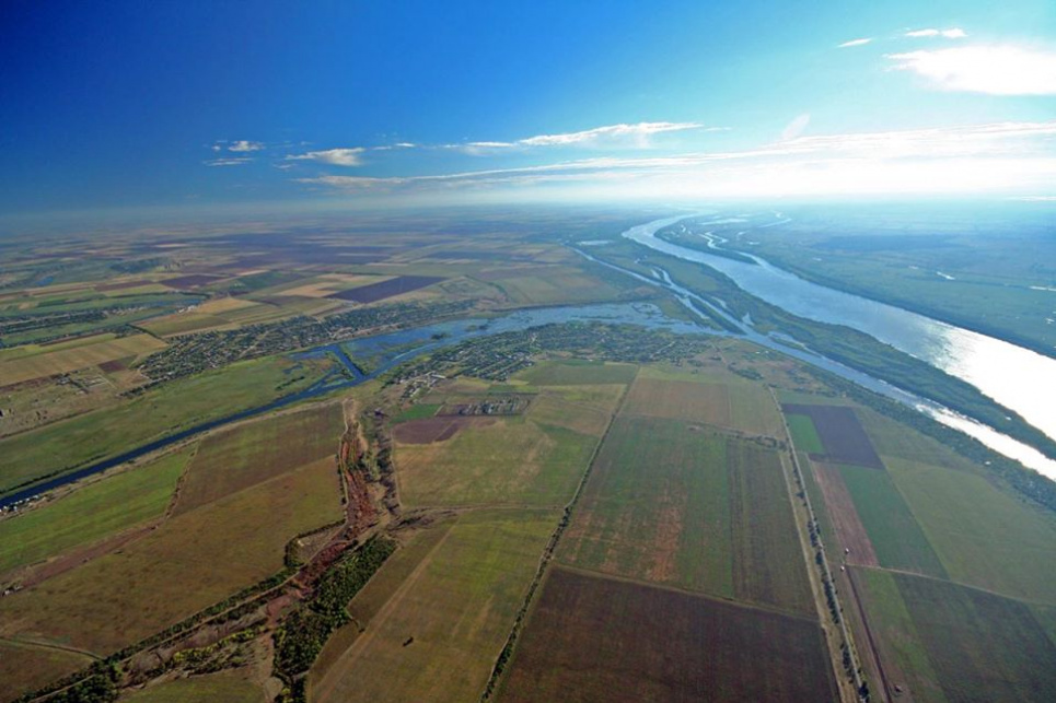 Водність Дніпра – чверть норми: чи вистачить на полив? Дніпро. Фото Держводагентства