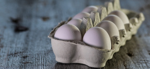 Ціни на яйця стали космічними, а Мінекономіки гворить про відсутність значних цінових коливань