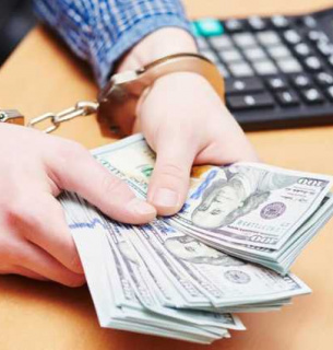 10 чиновников получили подозрения в хищении почти 10 млн грн - Генпрокурор Фото иллюстративное