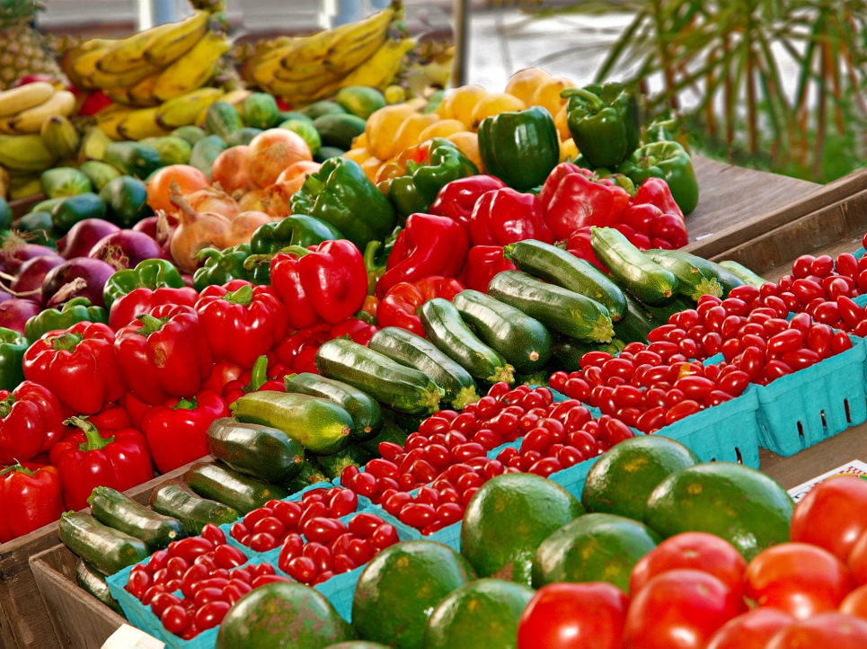 Стало известно, где стоимость овощей и фруктов меньше: в Украине, Беларуси или Польше