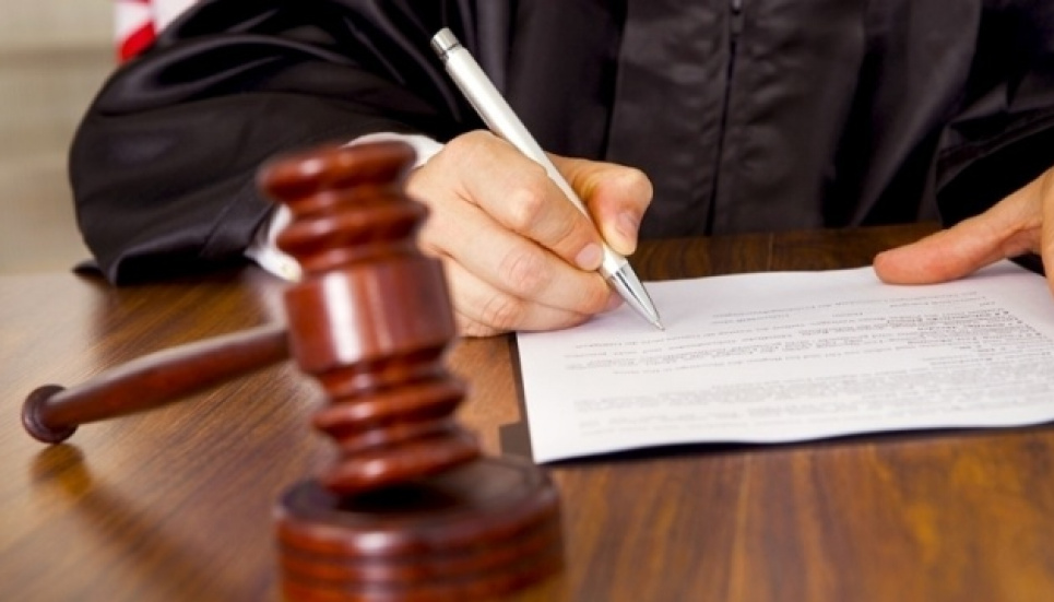 Українці подали в суд на Китай та Офіс президента через коронавірус