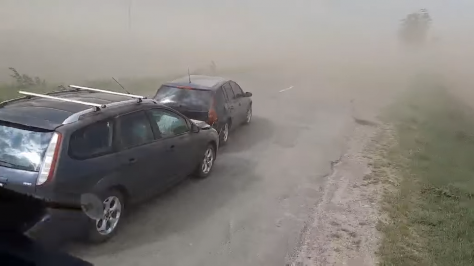 Прикарпаття накрила пилова буря (відео)