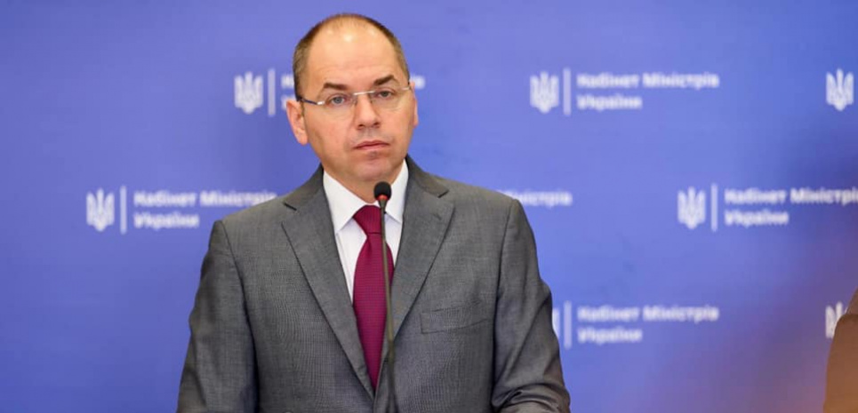 Під приводом виплати надбавок за COVID-19 уряд згортає другий етап медреформи