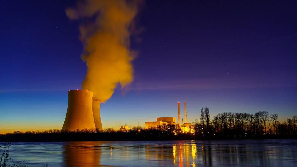 Италия планирует совместить ядерную энергетику с возобновляемыми источниками для достижения нулевых выбросов к 2050 году