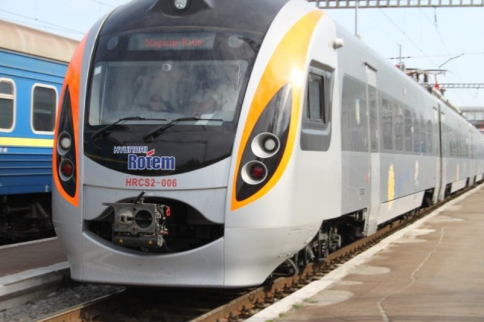 Збираємося у дорогу — Укрзалізниця відкрила продаж квитків