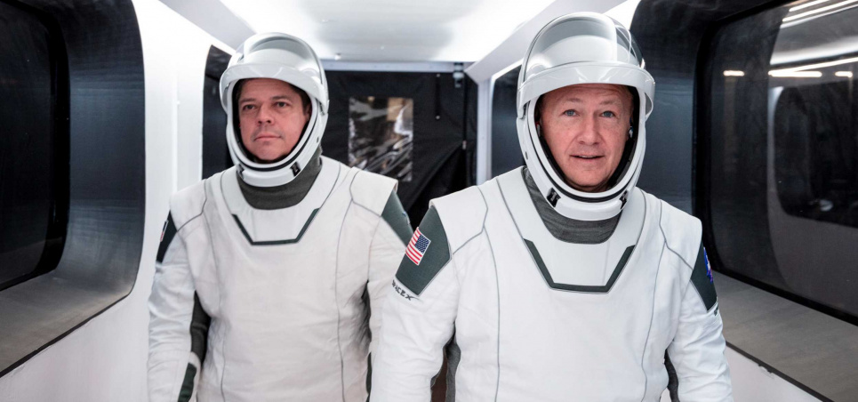 Сьогодні SpaceX знову спробує запустити людей в космос: де і як це можна побачити