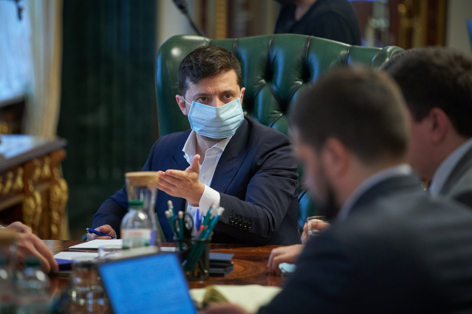 Зеленський не дозволив масові розважальні заходи