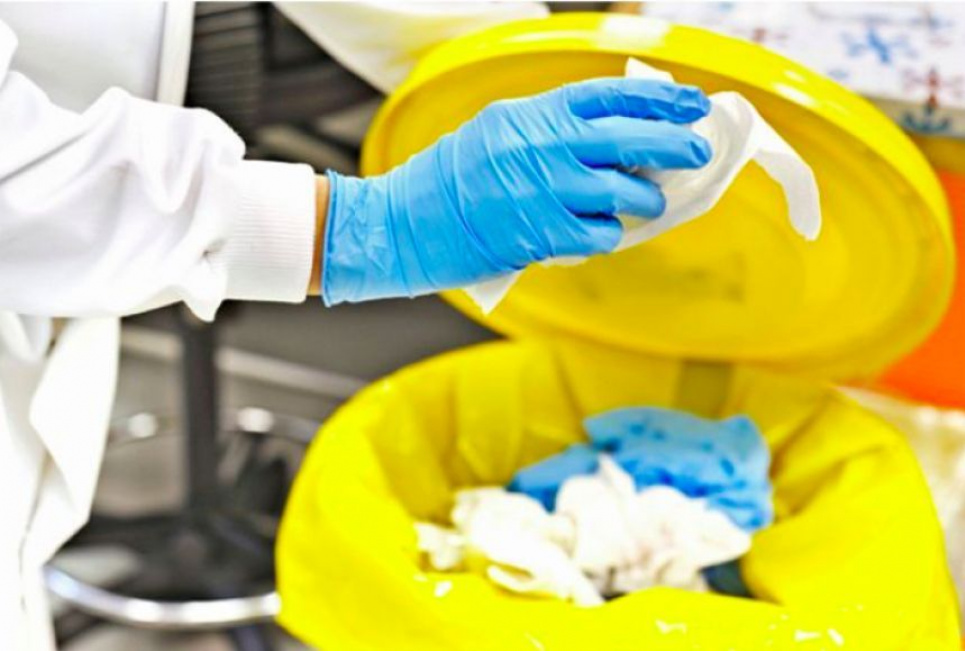 Мінприроди розповість українцям, як утилізувати маски та рукавички