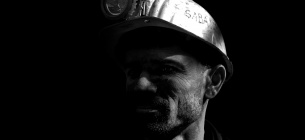 Шахтеры-уранщикы перекрыли трассу и не спускаются в шахты: видео, детали