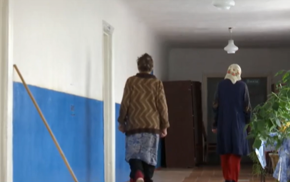 З психлікарень пацієнтів «викидають» на вулицю (відео)