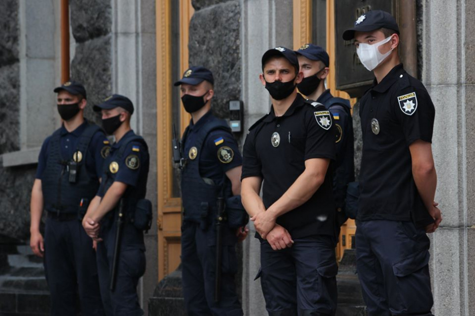 Карантин із понеділка: як працюють нові обмеження Фото з соцмереж