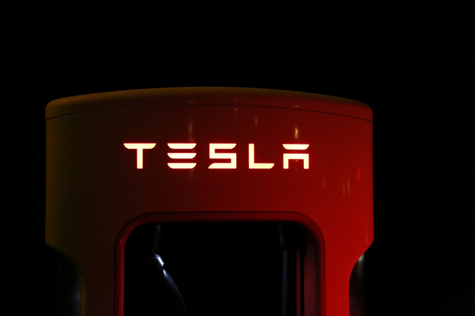 Вартість компанії Tesla майже втричі перевершила ВВП України Image by Blomst from Pixabay