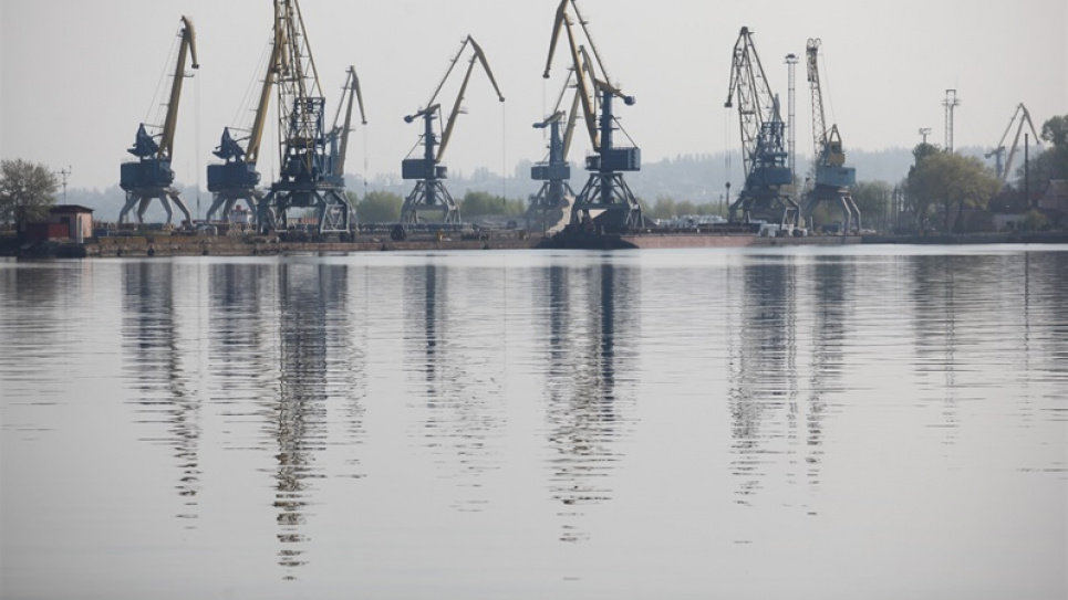 У Запоріжжі Дніпро забруднили отруєною речовиною й всі міські пляжі закрили