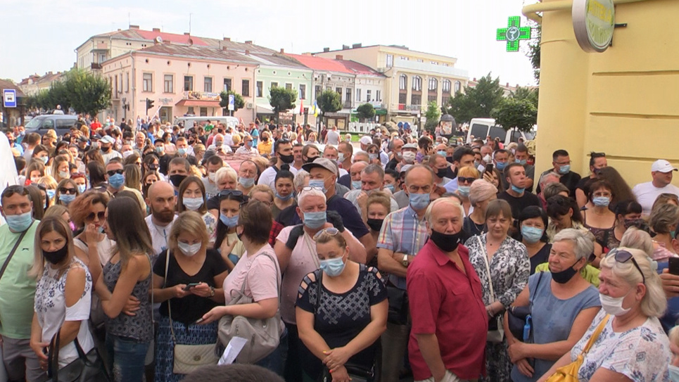 У Коломиї люди повстали проти карантину та влаштували страйк (відео) Фото - ntktv