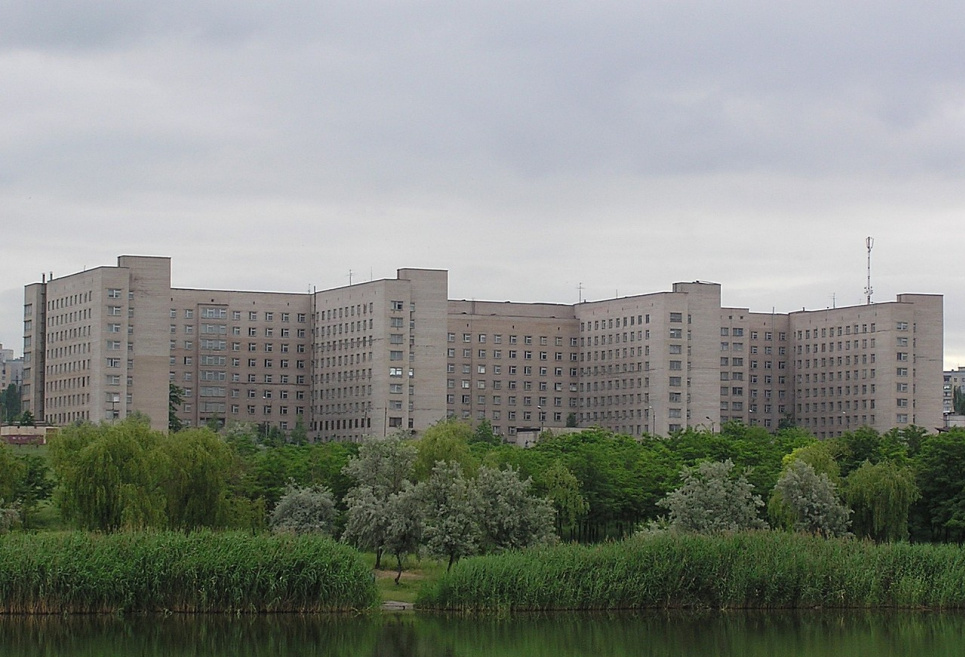 На родине Зеленского COVID-19 заболел главврач крупнейшей больницы Фото: Криворожский ресурсный центр