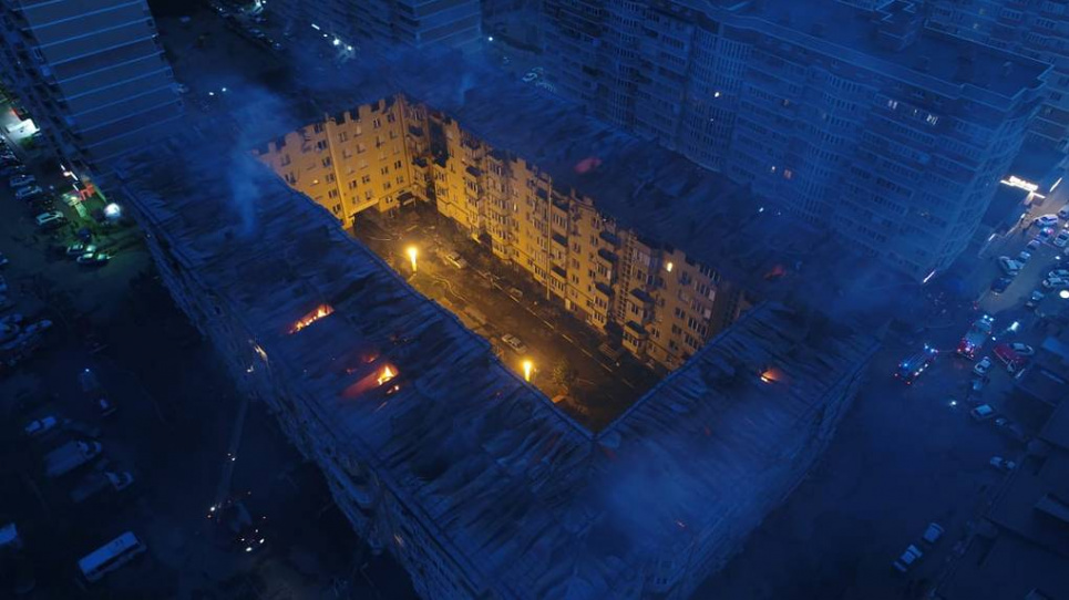 Святкували весілля - спалили 90 квартир: у Краснодарі страшна пожежа (відео) Фото ГУ МНС РФ у Краснодарському краї