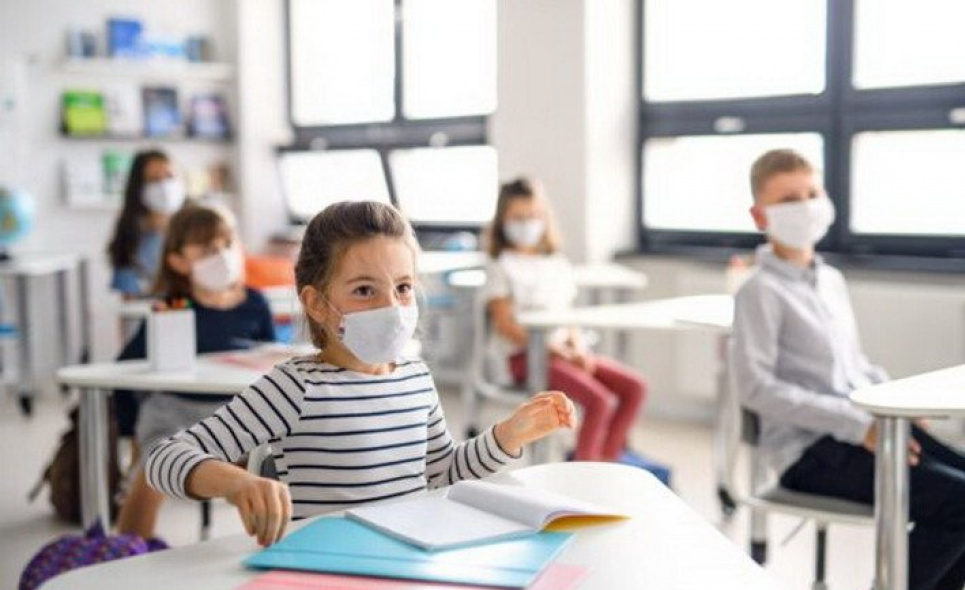 Уряд дозволив працювати школам та садочкам у червоній зоні карантину