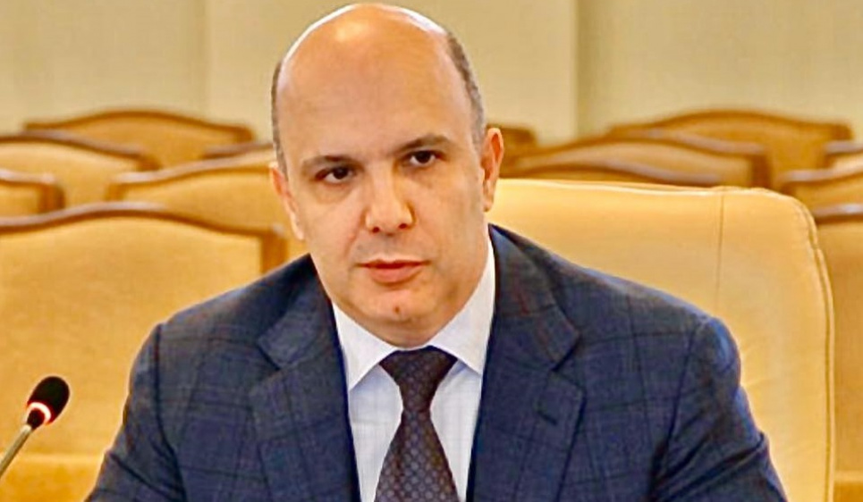 Роман Абрамовський визнав, що Міндовкілля досі використовує російські ресурси для підготовки документів