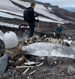 В Исландии оттаял из ледника самолет времен Второй мировой (фото)