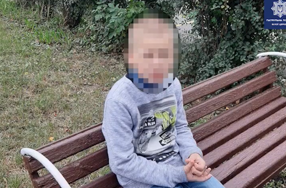 На Київщині третьокласник намагався вистрибнути з вікна школи (відео)