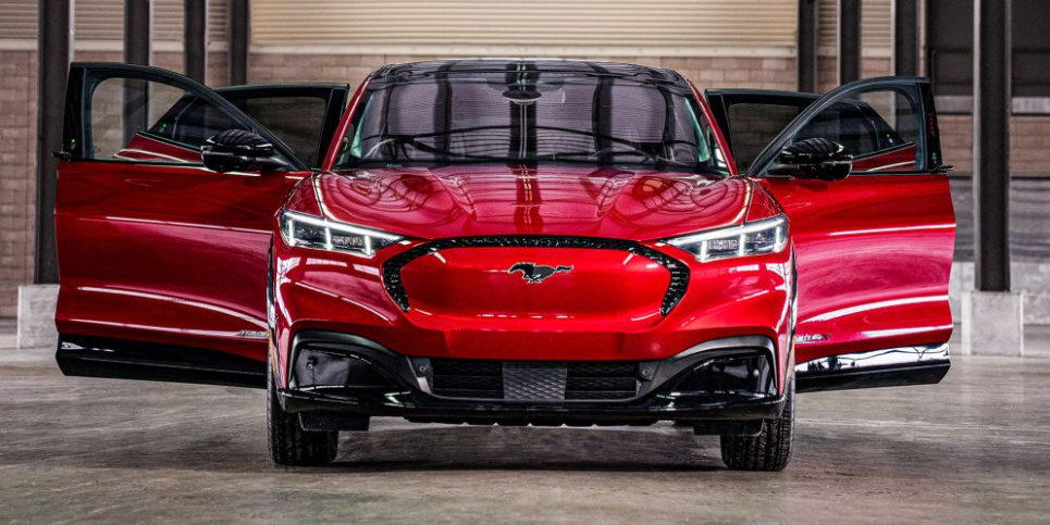 Новенькі електромобілі Mustang Mach-E коштуватимуть дешевше (фото) Фото: autogeek.com.ua