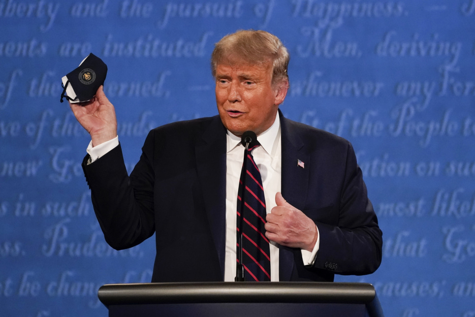 Журналістів не пускають спілкуватися з Трампом — заразний