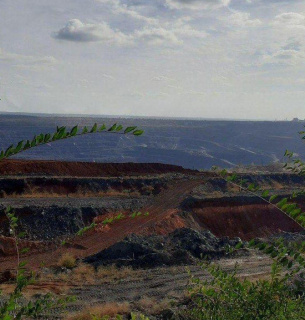 Промисловий гігант у Кривому Розі загрожує чорноземам Фото: ГО ДТКР