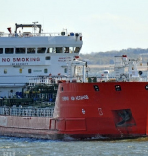 В Азовському морі вибухнув російський танкер