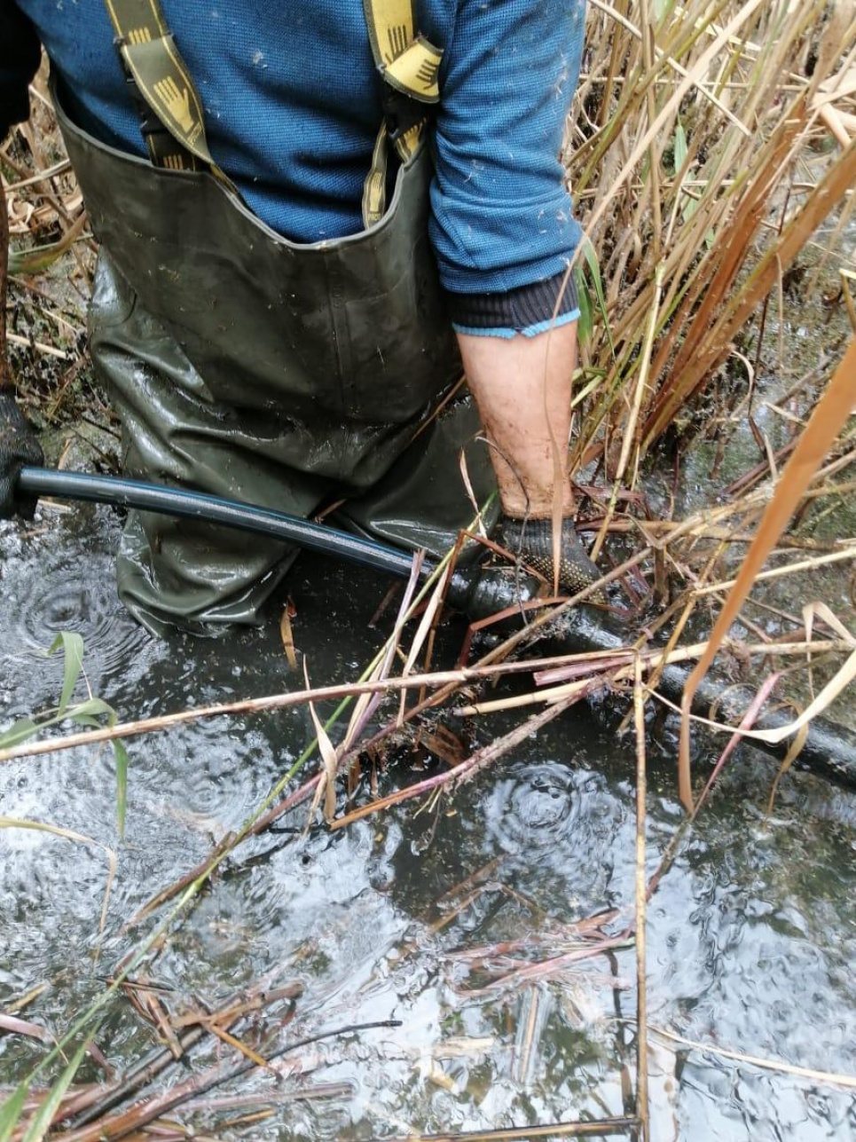 На дне водохранилища нашли спиртопровод в Молдову (видео)