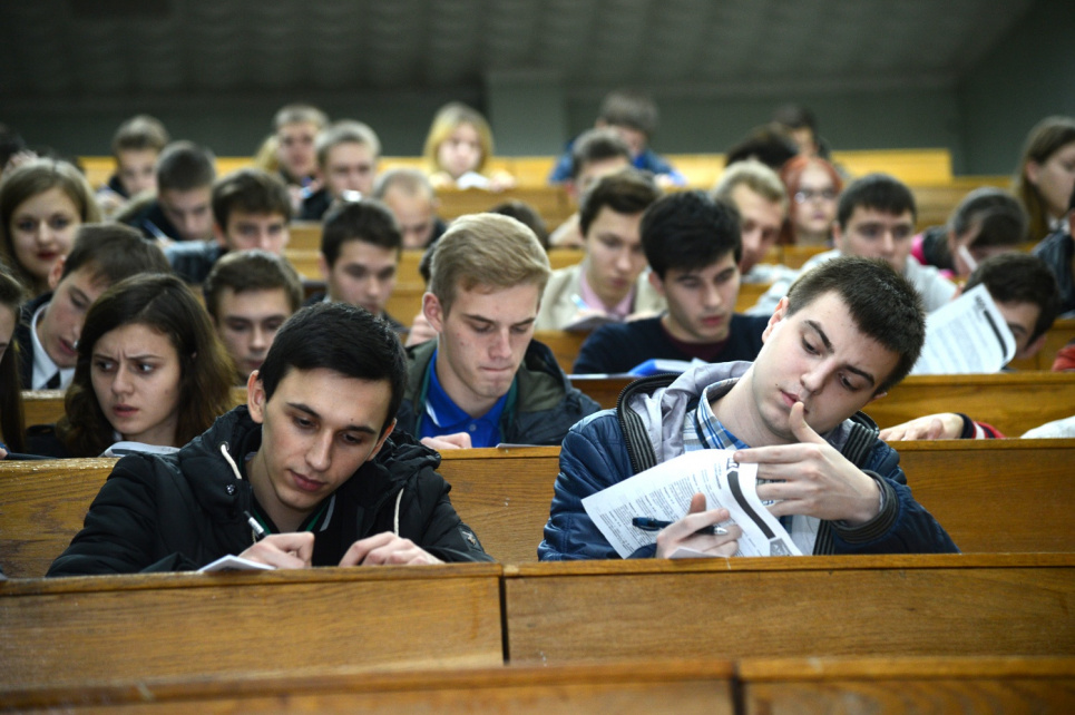 Діти загиблих від коронавірусу медиків будуть навчатися безкоштовно Фото ілюстративне