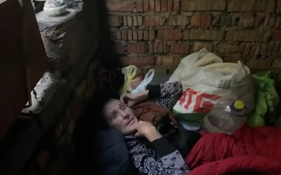 В Херсоне учительницу-инвалида нашли лежащей в развалинах (18+) Фото: kherson.net.ua