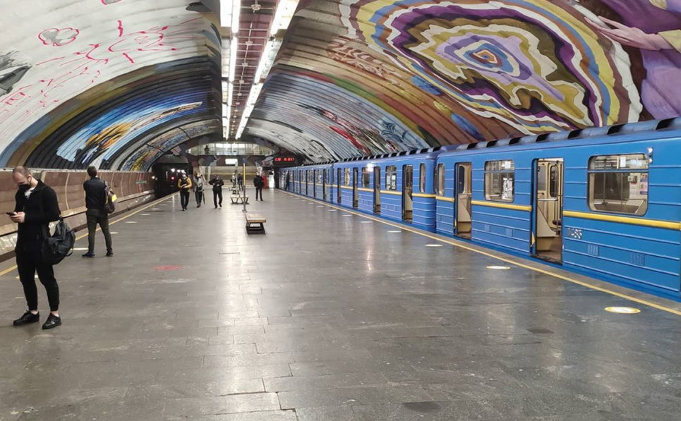 Стало відомо, де заражаються коронавірусом найбільше Фото: РБК-Україна